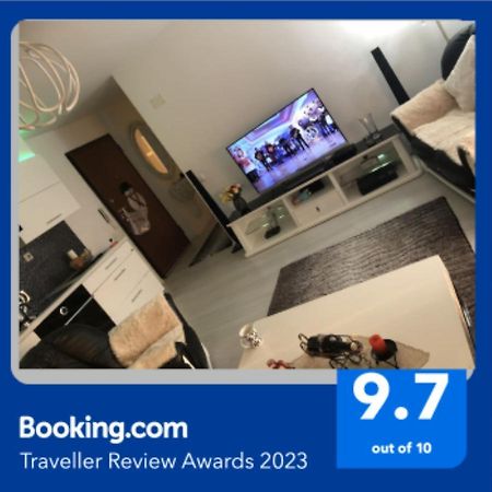 Lovely 2 Bedroom Condo In Gjilan. Εξωτερικό φωτογραφία