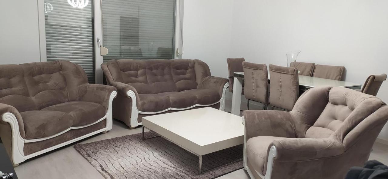 Lovely 2 Bedroom Condo In Gjilan. Εξωτερικό φωτογραφία